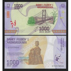 Мадагаскар 1000 ариари 2017г.